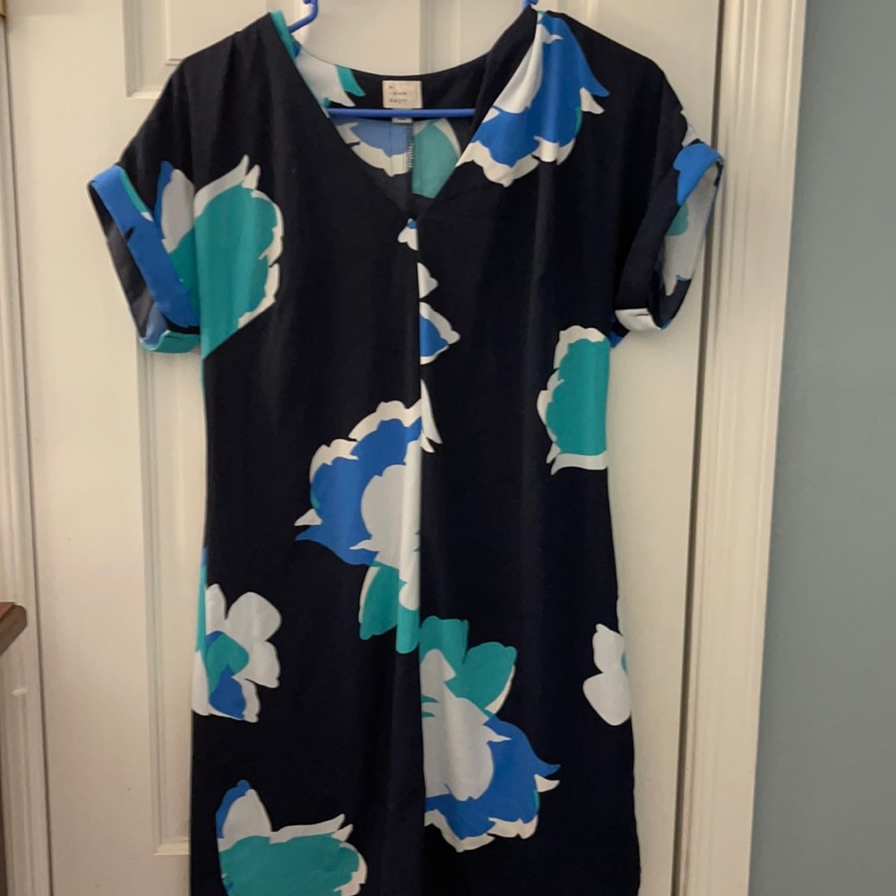 Medium flower pattern dress.